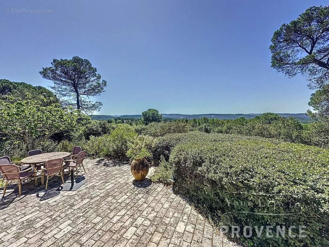 Maison à SAINT-ANTONIN-DU-VAR