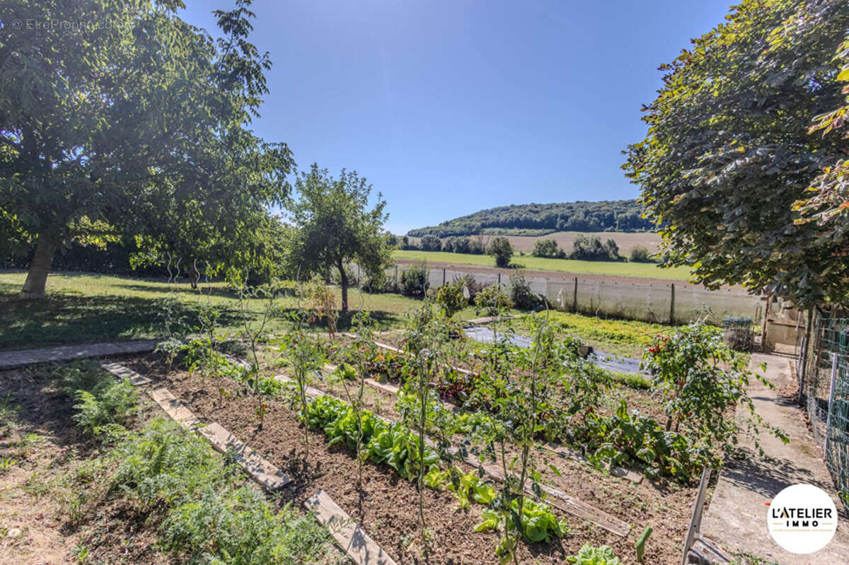 Maison à VANNES-LE-CHATEL