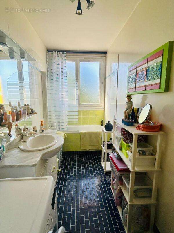 Appartement à BEAUCHAMP