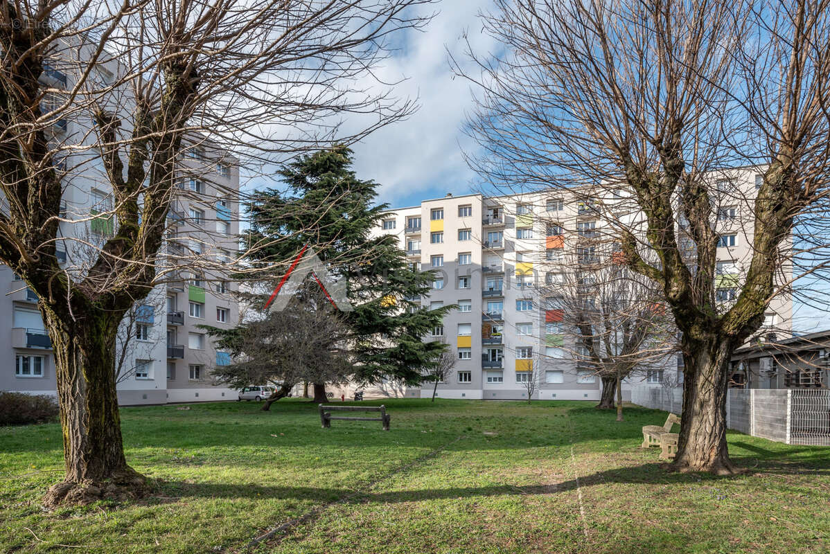 Appartement à SEYSSINET-PARISET