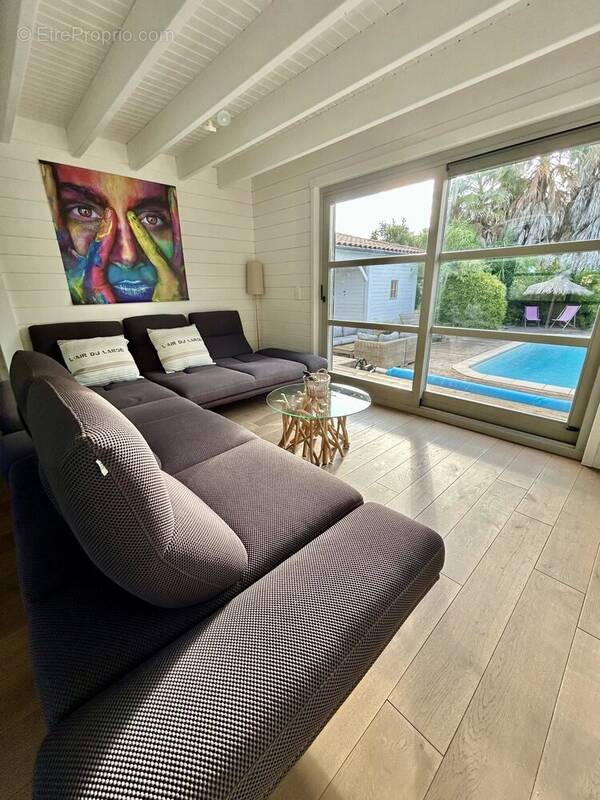 Maison à VILLENEUVE-DE-LA-RAHO