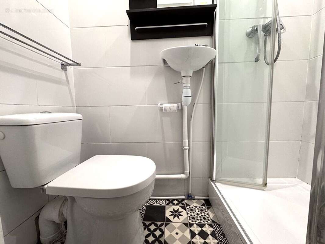 Commerce à PARIS-17E