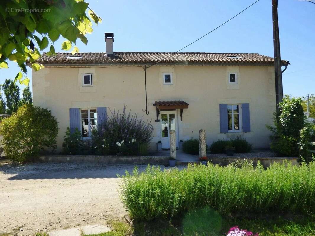 Maison à SAINT-PRIVAT-DES-PRES