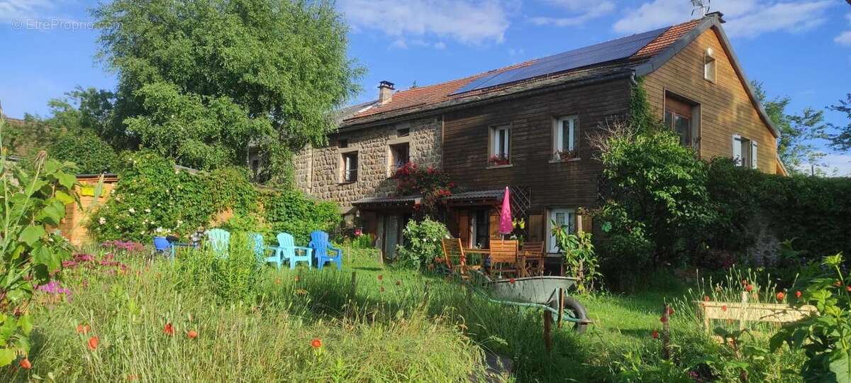 Maison à SAINT-AGREVE