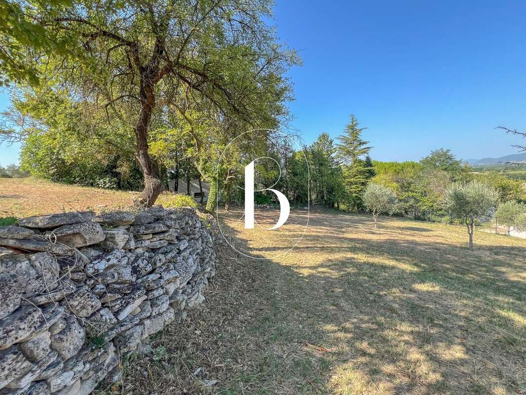 Terrain à BARJAC