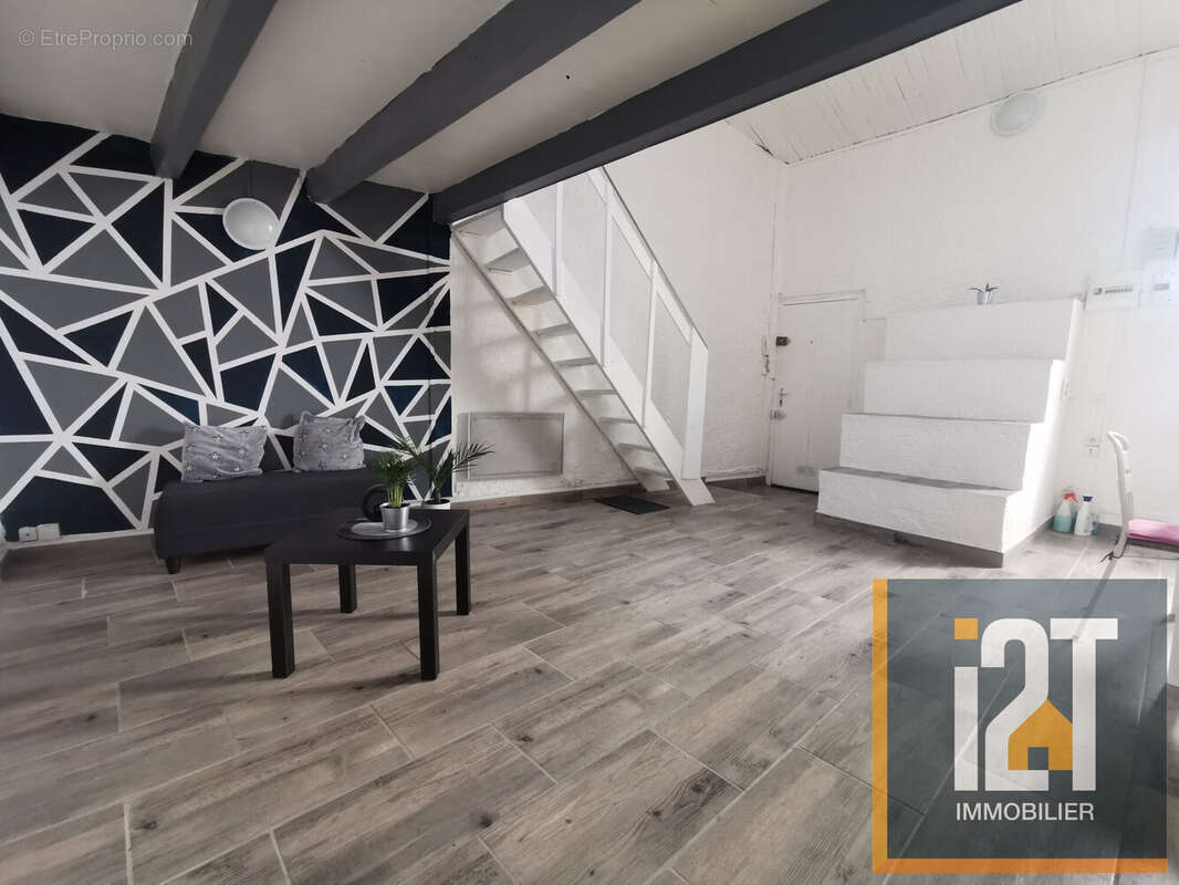 Appartement à NIMES