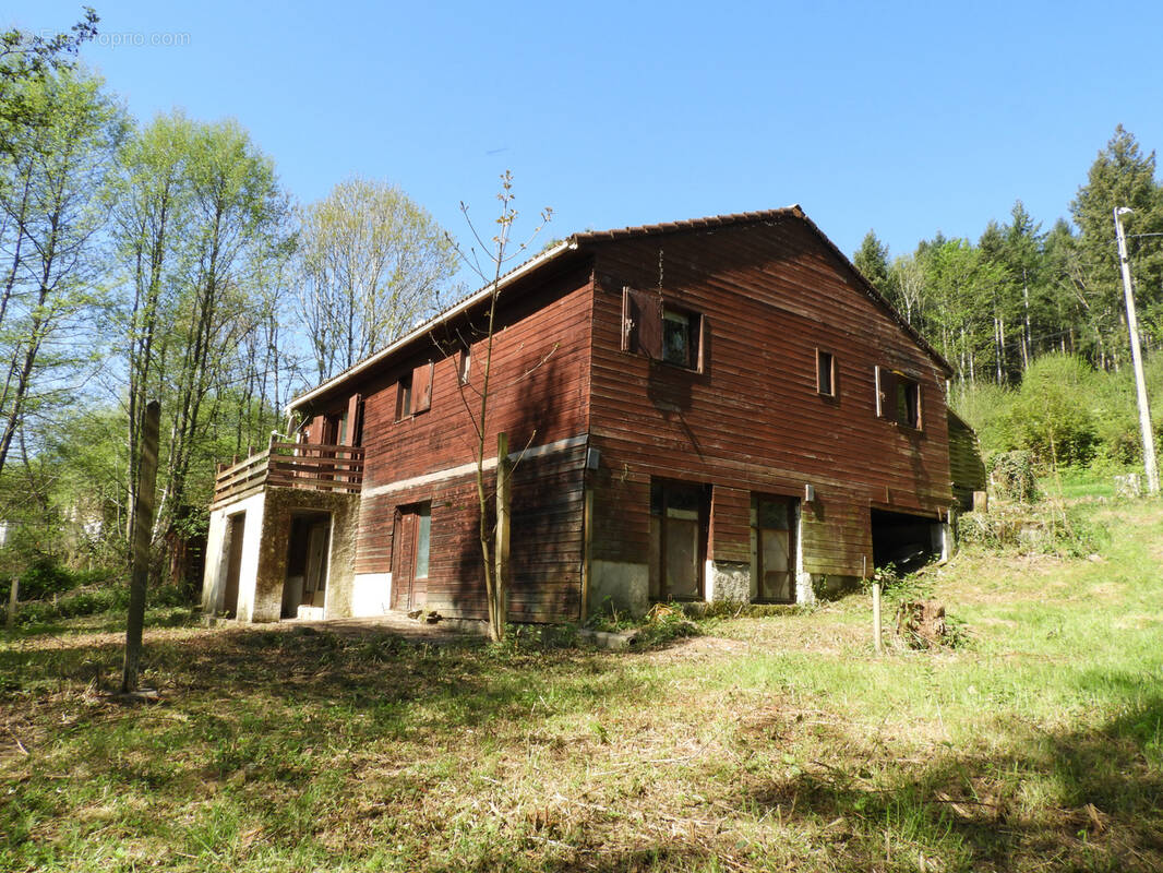 Maison à SAINT-REMY-SUR-DUROLLE
