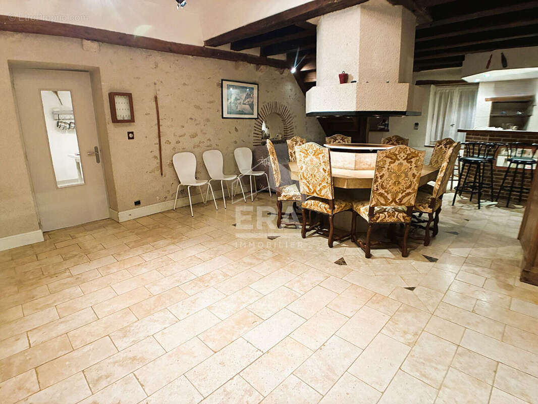 Maison à VILLEBAROU