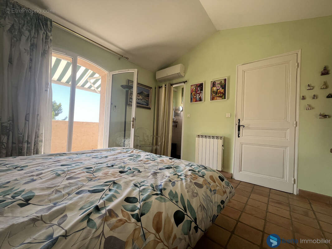Toulon bas faron   villa t5 piscine et garage - photo 17