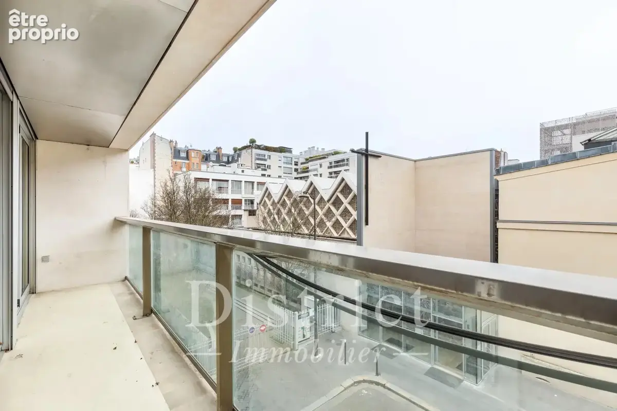 Gros Caillou - Duplex 3/4 pièces de 90 m² avec balcons! - photo 10