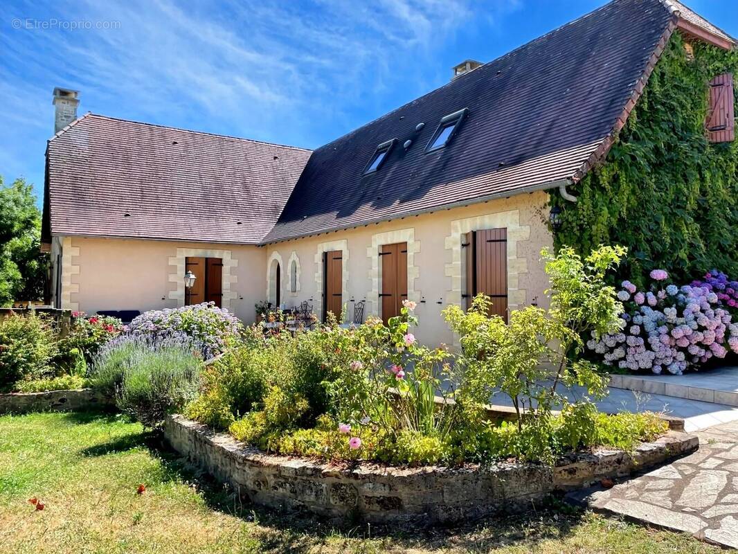 Maison à EXCIDEUIL