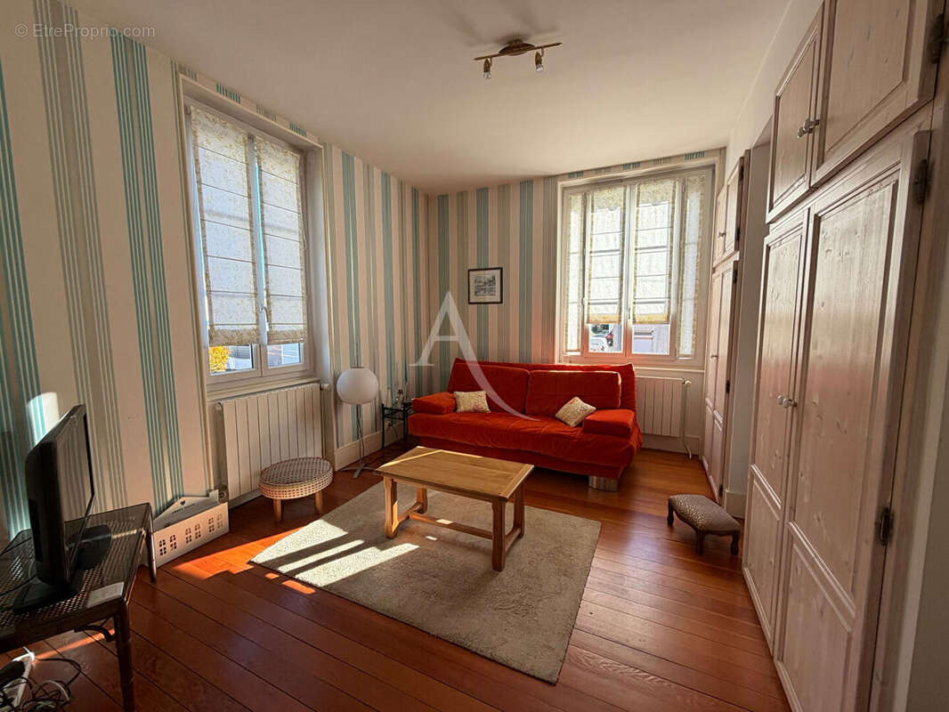 Maison à BOURG-EN-BRESSE