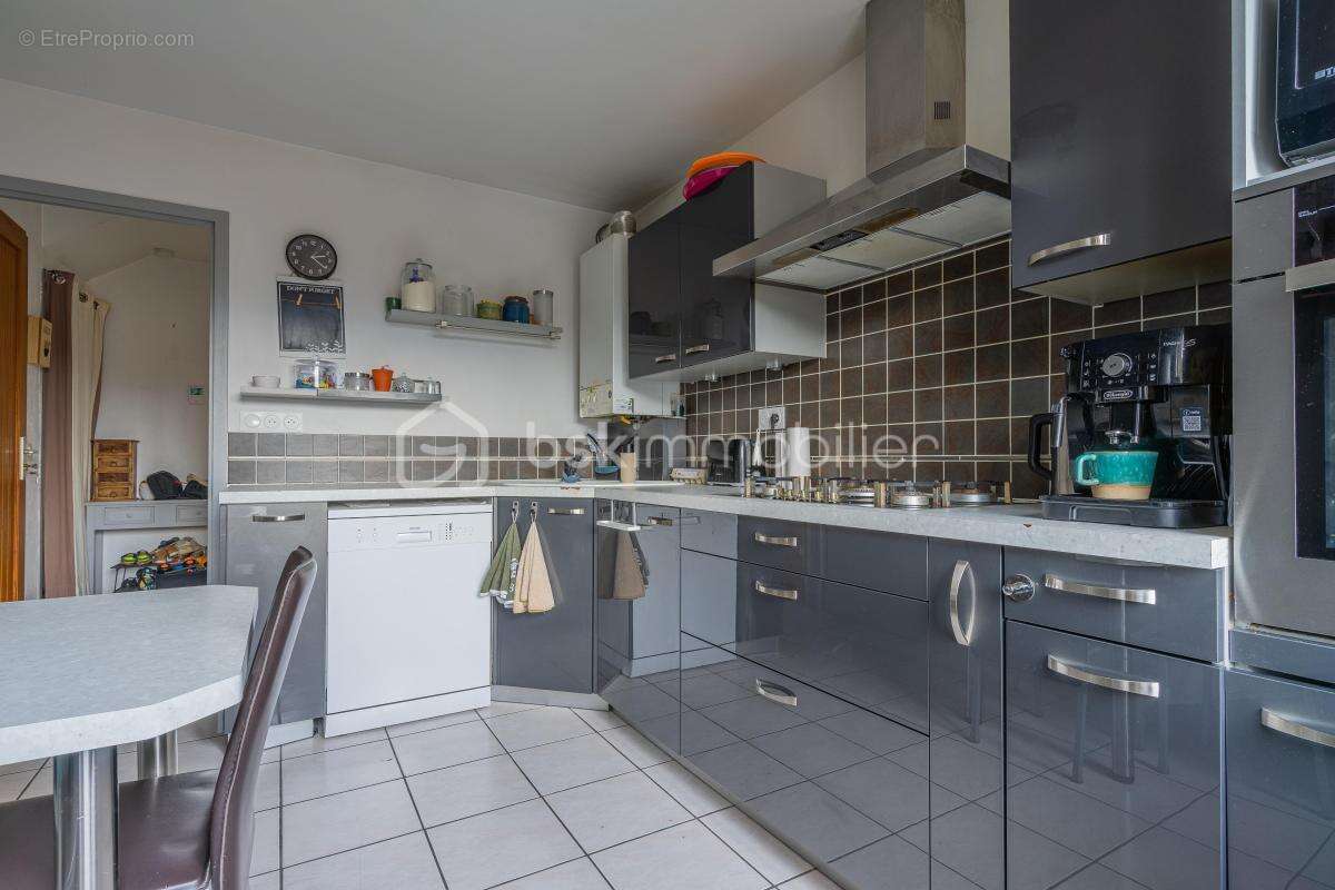 Spacieux T3 en duplex avec balcon - photo 8