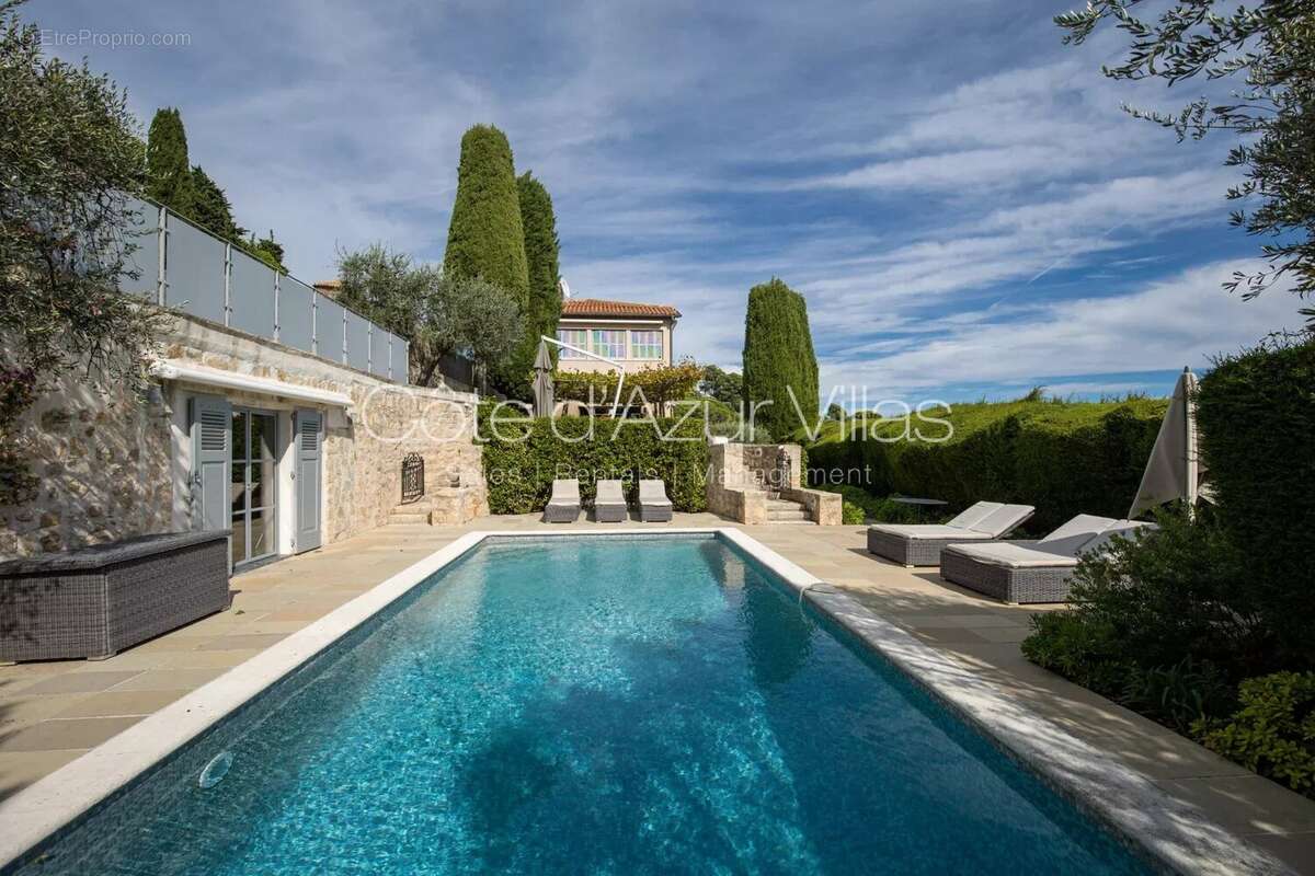 Maison à MOUGINS