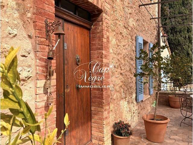 Maison à LE CANNET-DES-MAURES