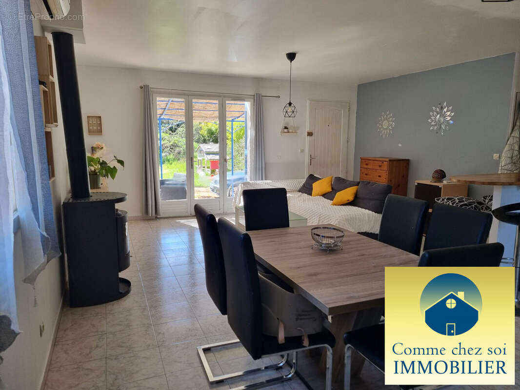 séjour vue sud - Maison à BRIGNOLES