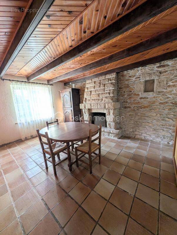 Maison à PLONEOUR-LANVERN