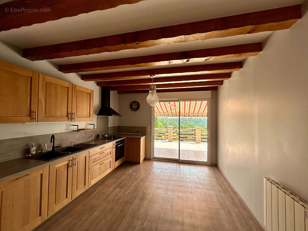 Maison à AZAY-LE-BRULE