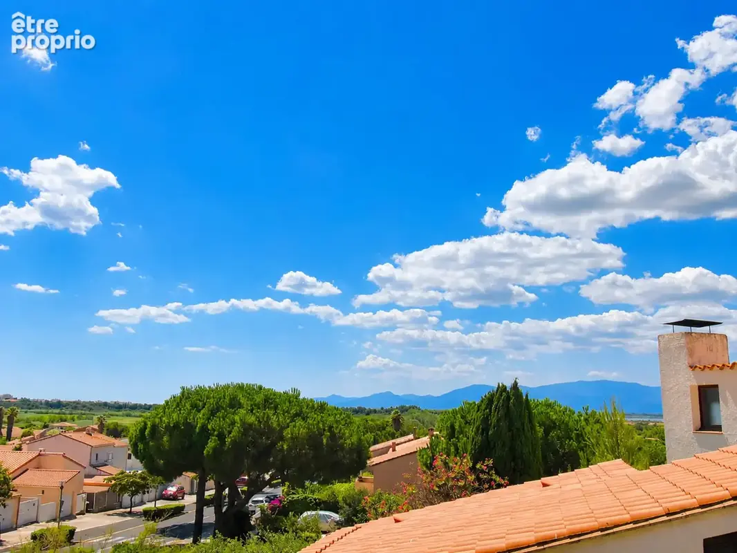 CANET-EN-ROUSSILLON – Villa 215 m² – 5 chambres – 2 espaces de vie – Jardin – Terrasses – Garage - photo 3