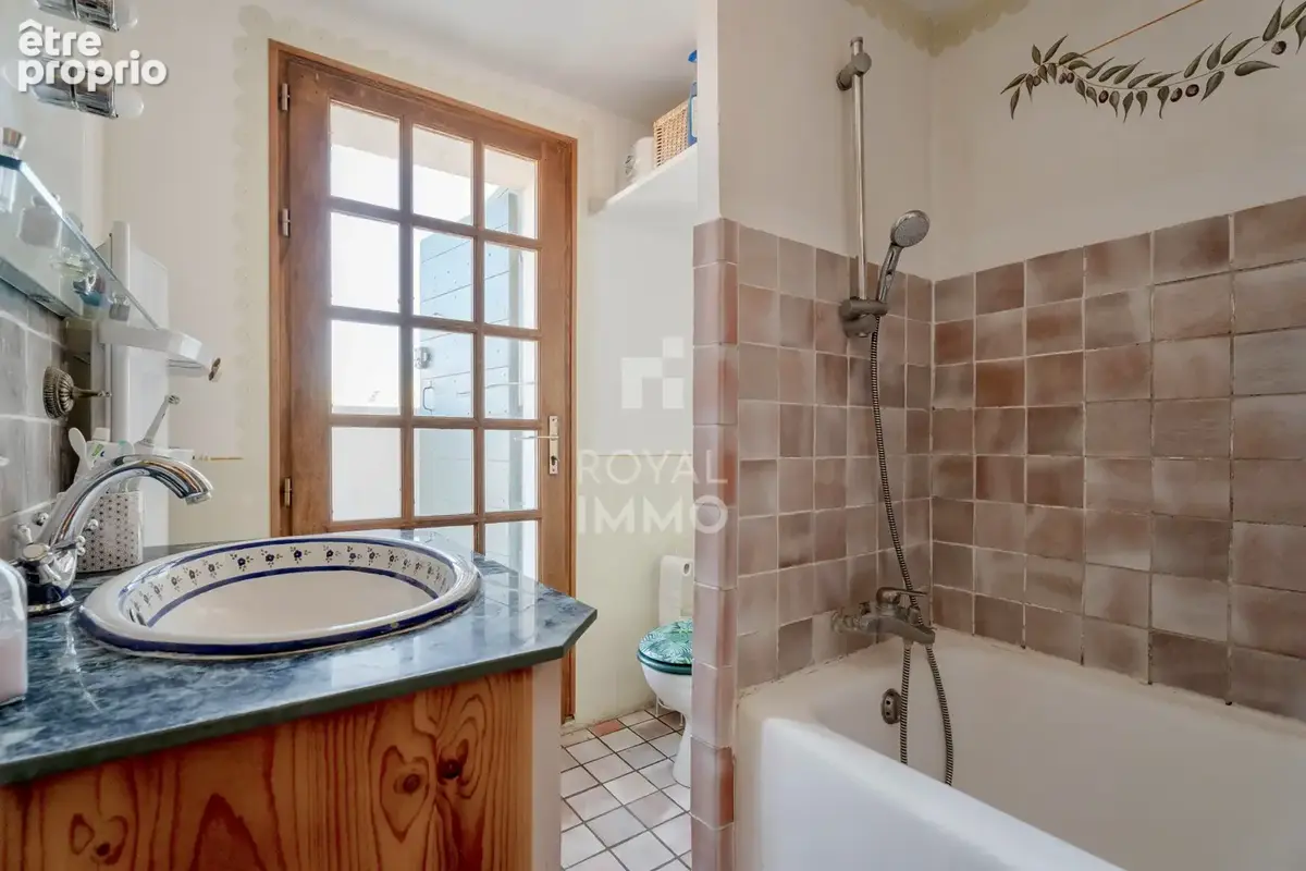 Valbourdin - maison de charme 120 m2 avec vue mer et piscine - photo 11