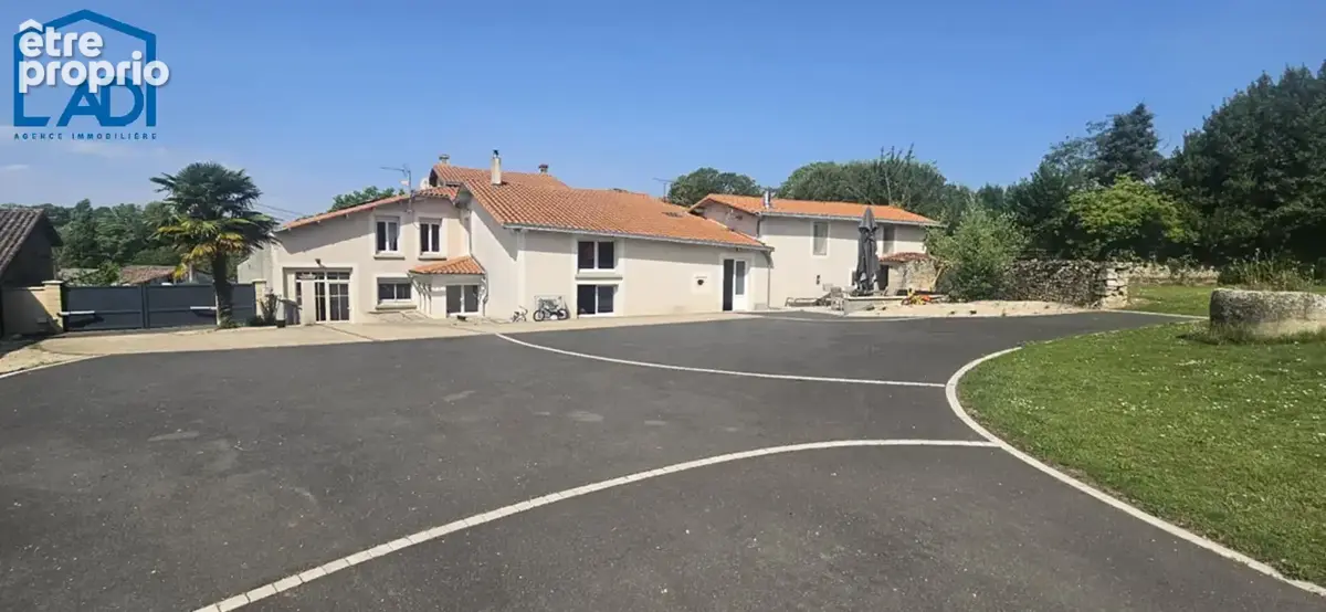 Maison à SAIVRES