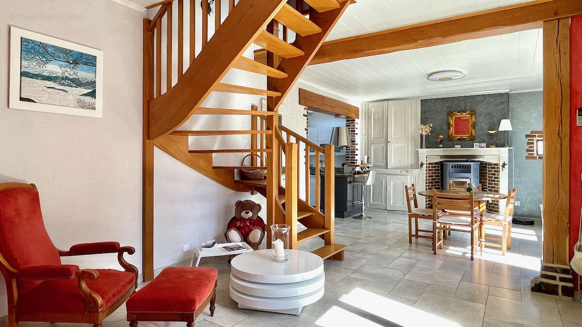 Maison 6 pièces et dépendance - photo 5