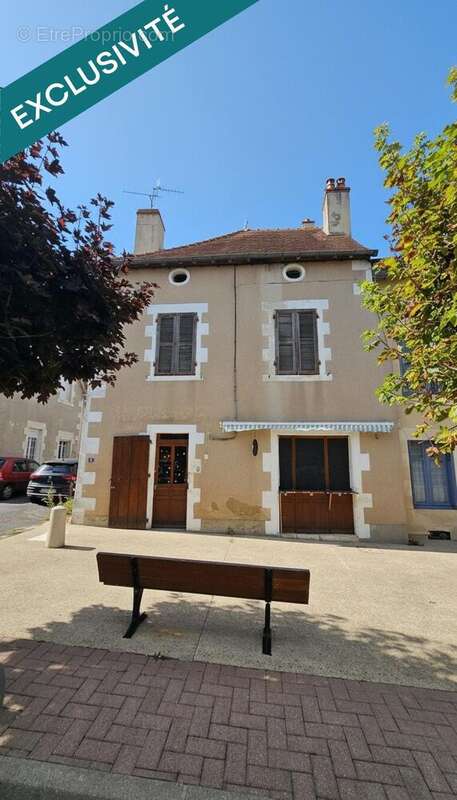 Photo 2 - Maison à LA TRIMOUILLE