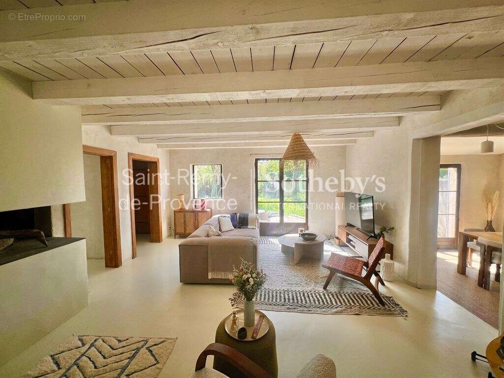 Charmante maison avec jardin au cœur du Paradou, dans les Alpilles - photo 9