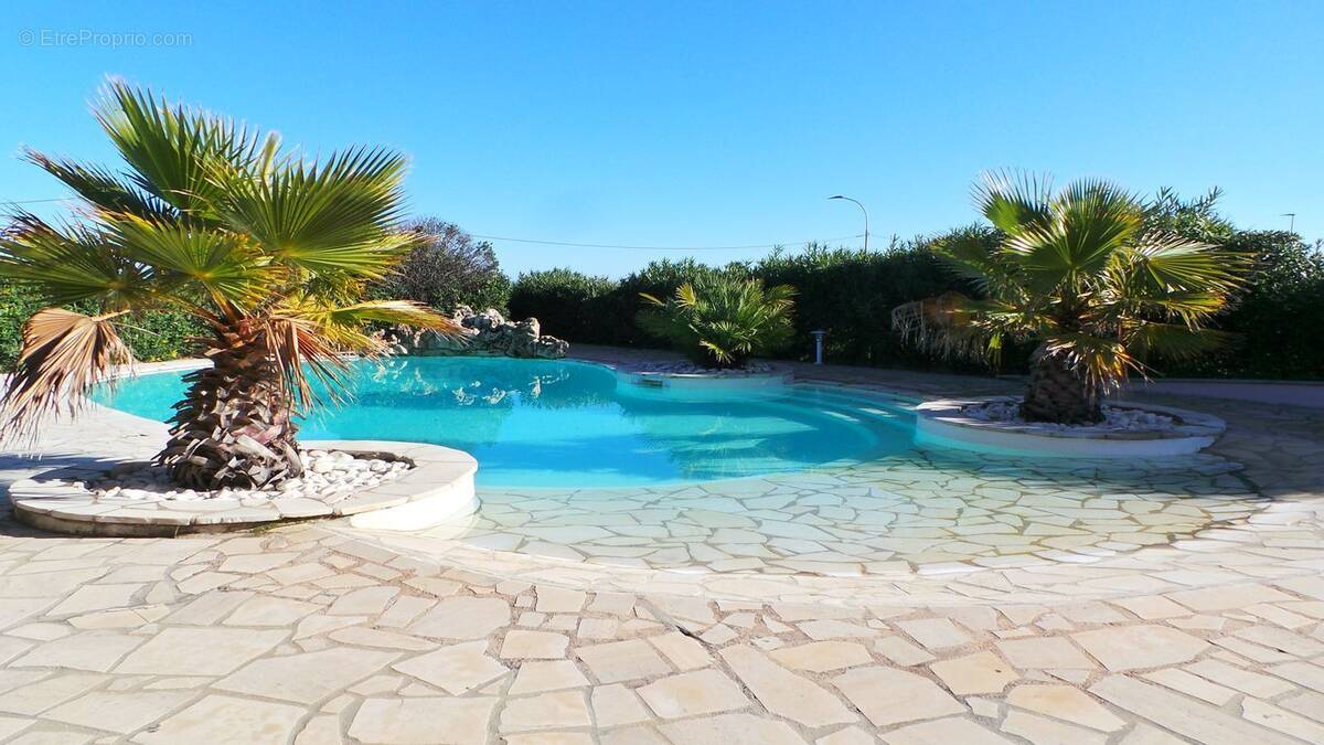 Maison à LES ISSAMBRES