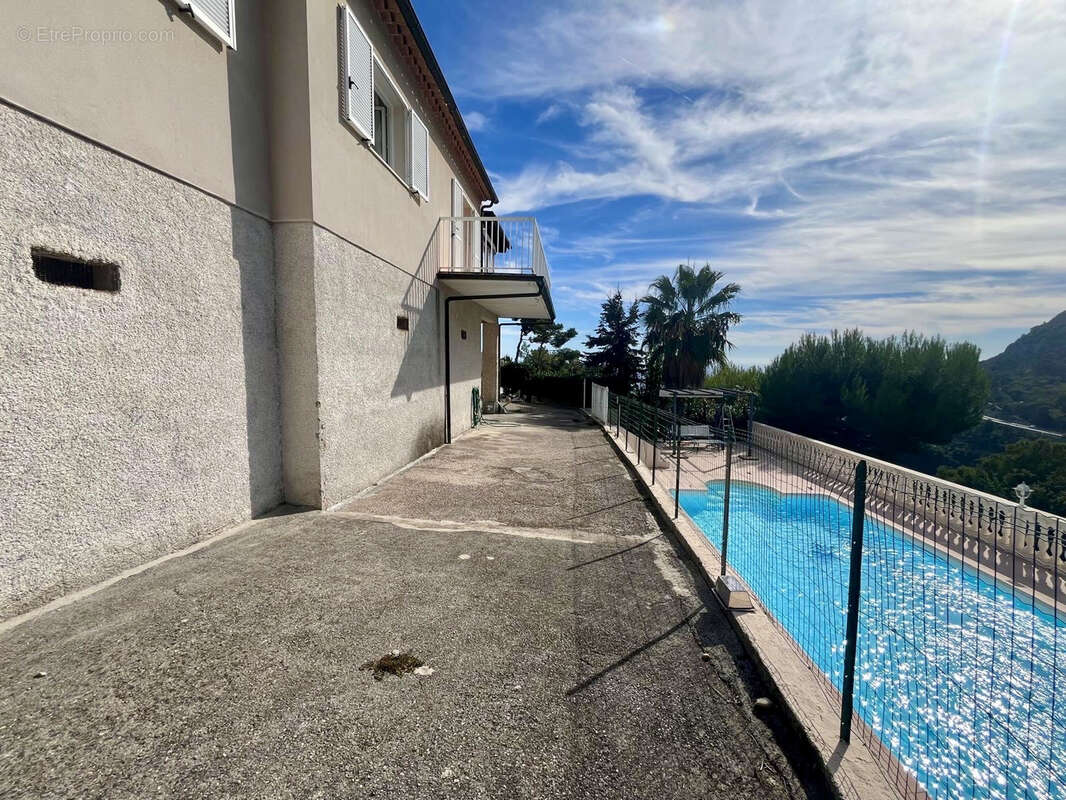 Maison à ROQUEBRUNE-CAP-MARTIN
