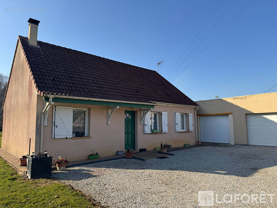 Maison à SOLIGNY-LA-TRAPPE