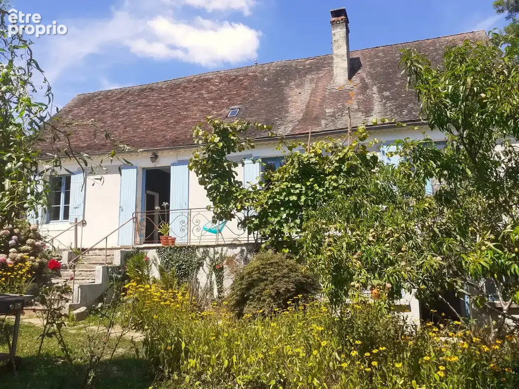 Photo Maison à Sarrazac au prix de 178 000€
