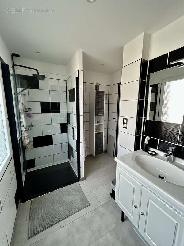 A VENDRE maison individuelle avec jardin - photo 12
