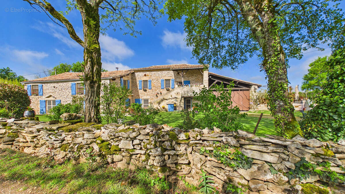 Maison à SAINT-ANTONIN-NOBLE-VAL