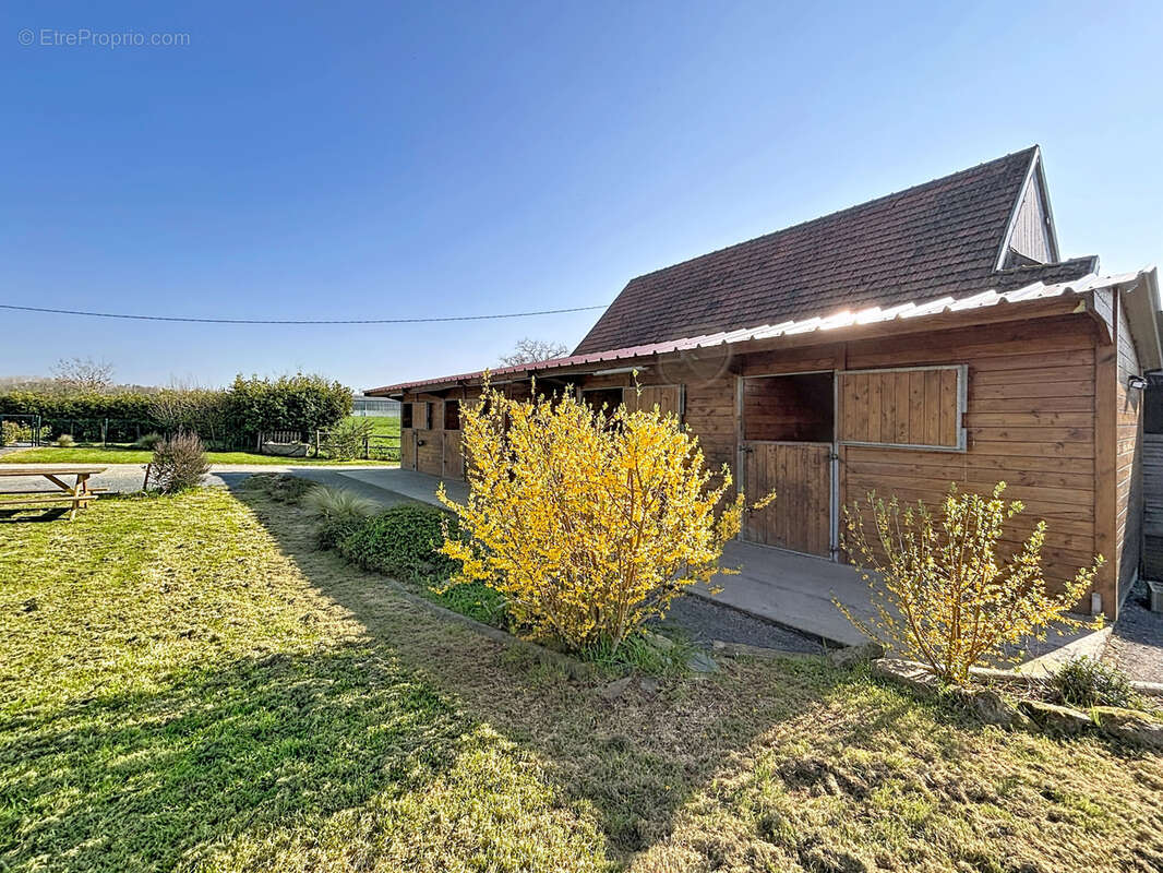Maison à LE DEZERT