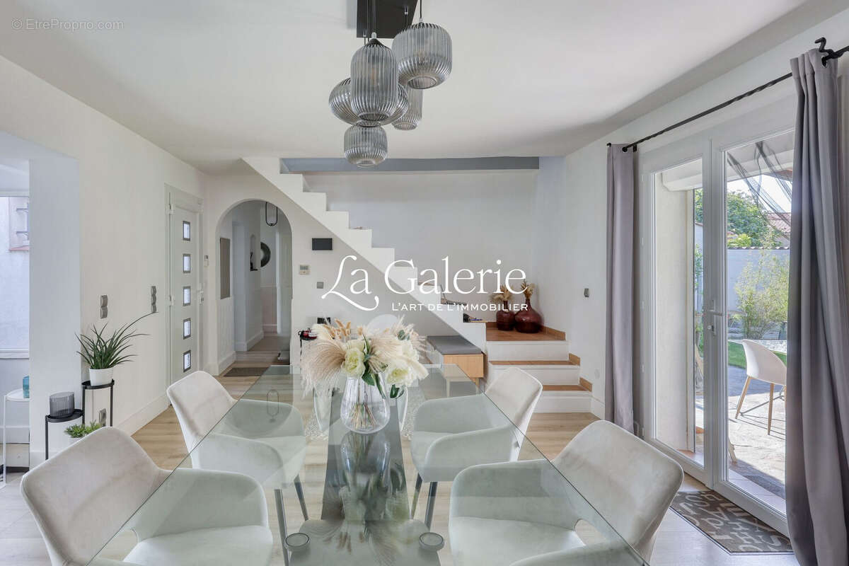 Maison à LA FARLEDE