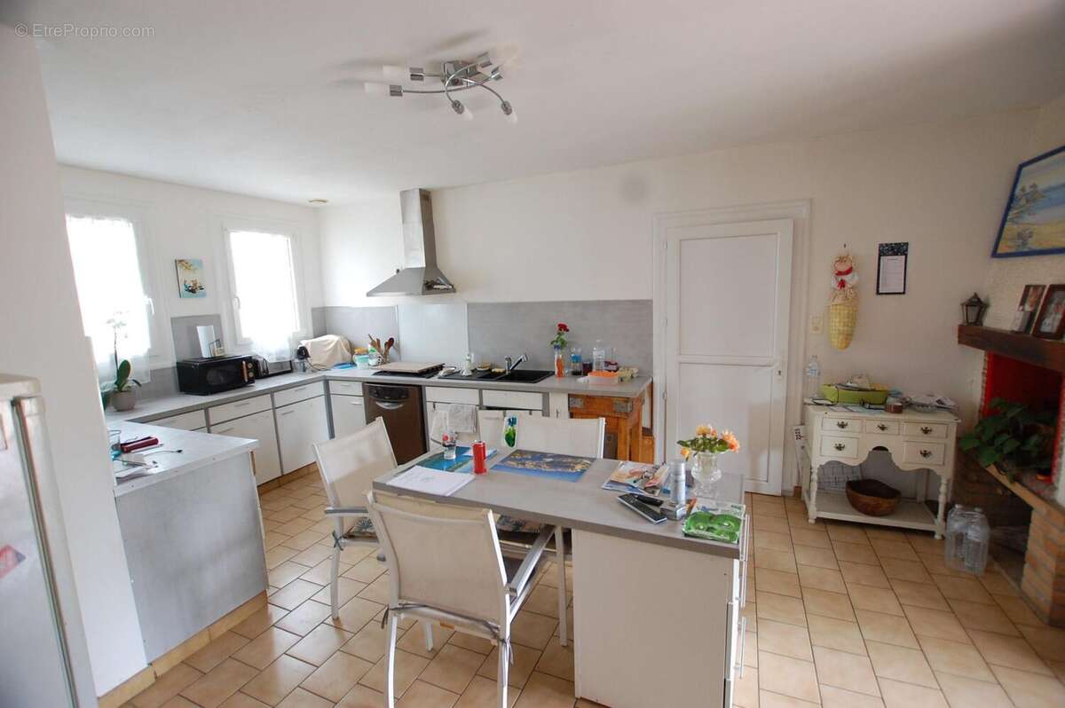 Photo 3 - Maison à SAINT-GERMAIN-DE-LUSIGNAN