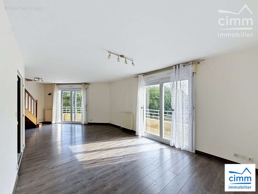 Appartement à VERN-SUR-SEICHE