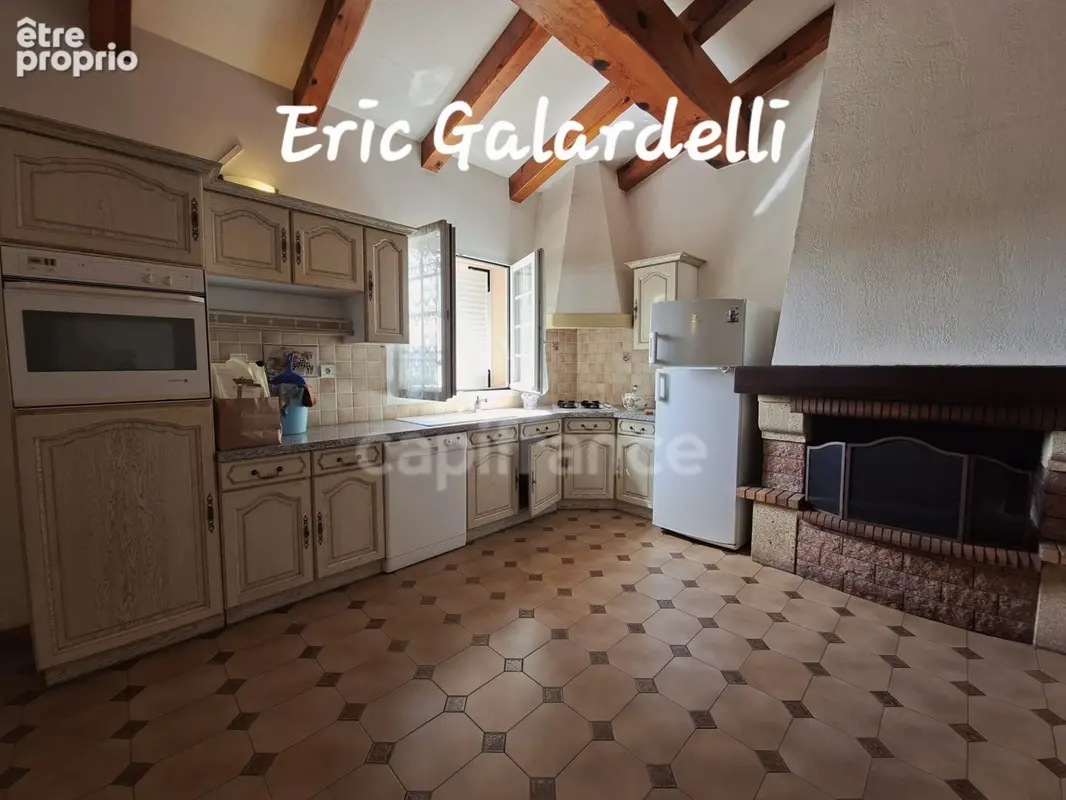 Maison à vendre  : Villa d'exception de 161 m², 6 pièces avec vue mer et potentiel constructible à  PROPRIANO (20) - photo 9