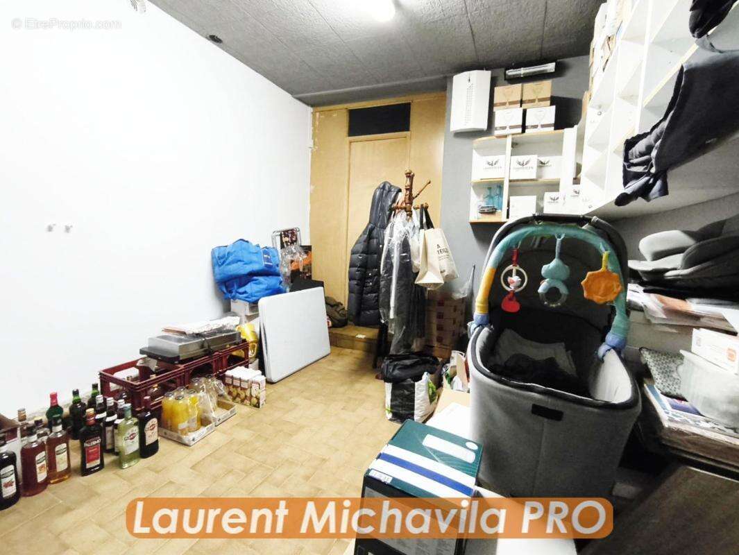 Commerce à LE BOUSQUET-D'ORB