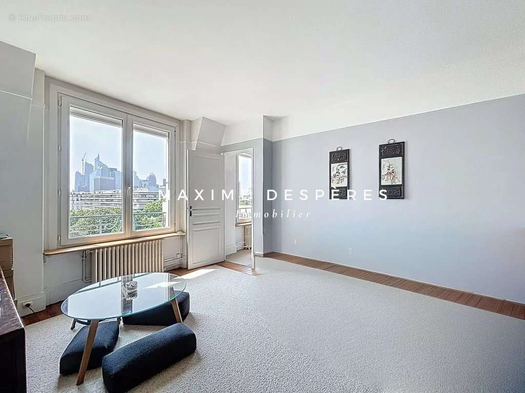 Appartement à NEUILLY-SUR-SEINE
