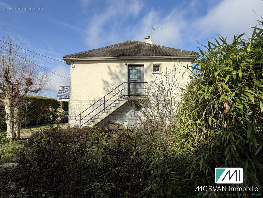 Maison à LE PERRAY-EN-YVELINES
