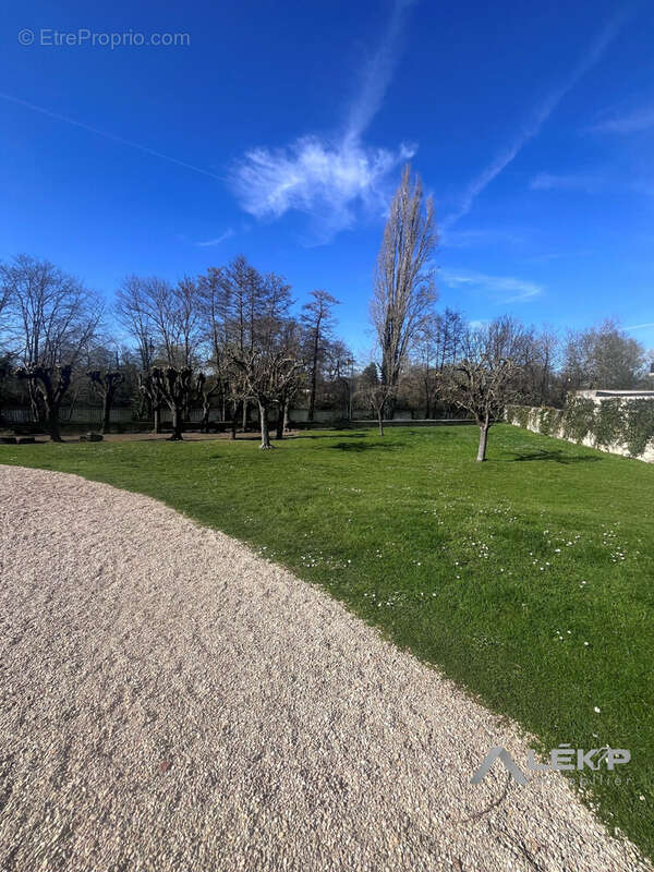 Appartement à RUEIL-MALMAISON