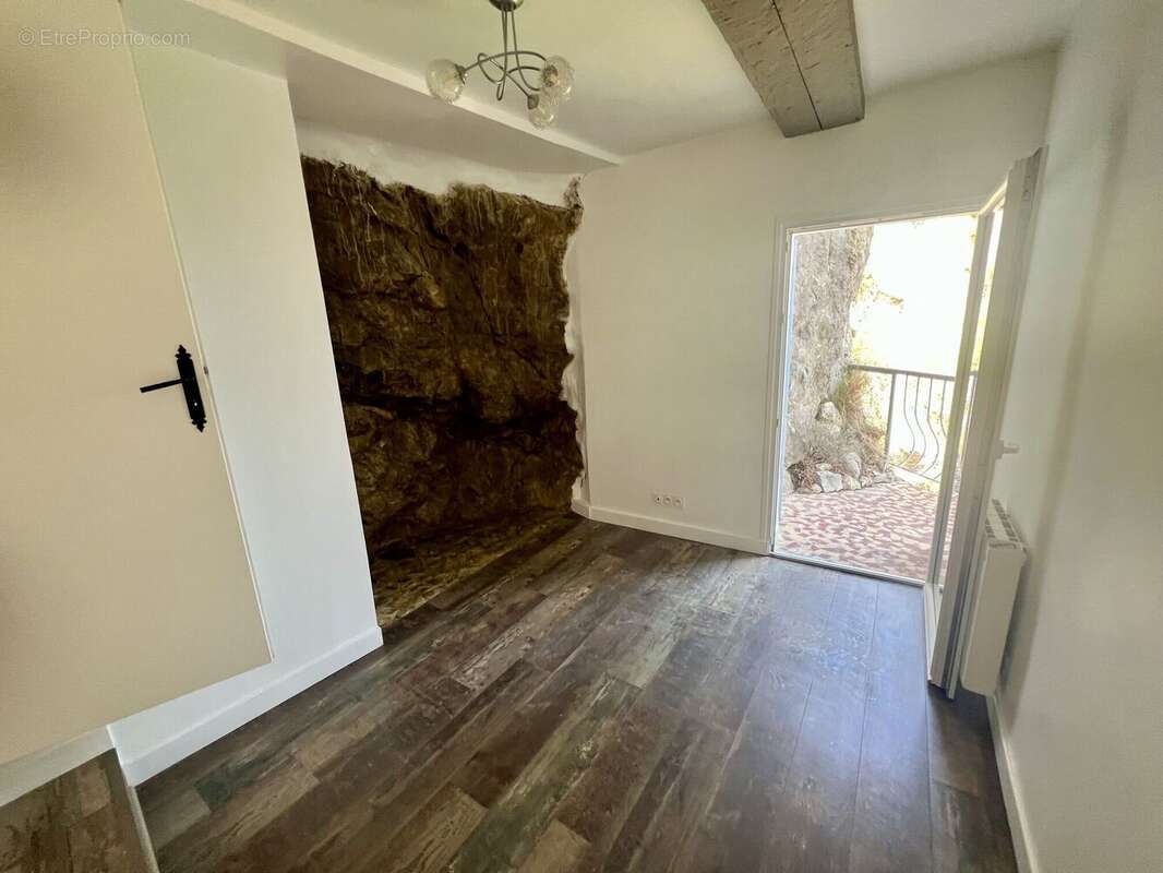 Appartement 58 m² à Toudon  - photo 7