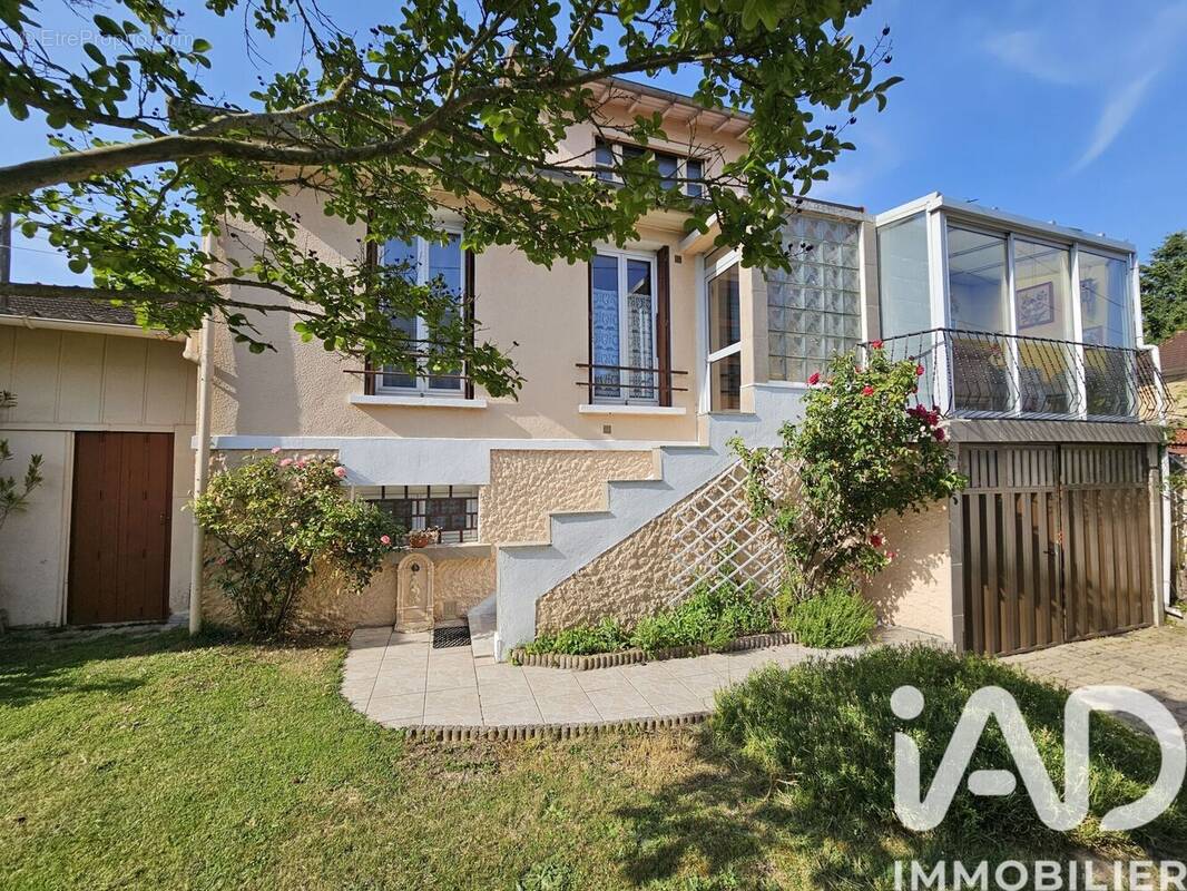 Photo 1 - Maison à MAISONS-LAFFITTE