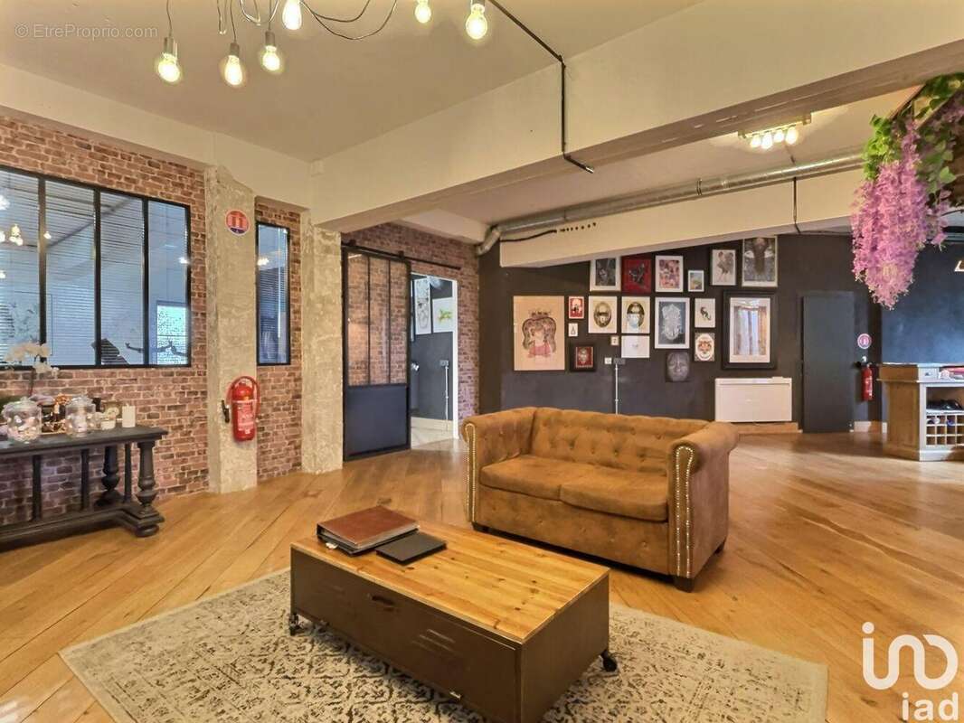 Photo 3 - Commerce à MULHOUSE