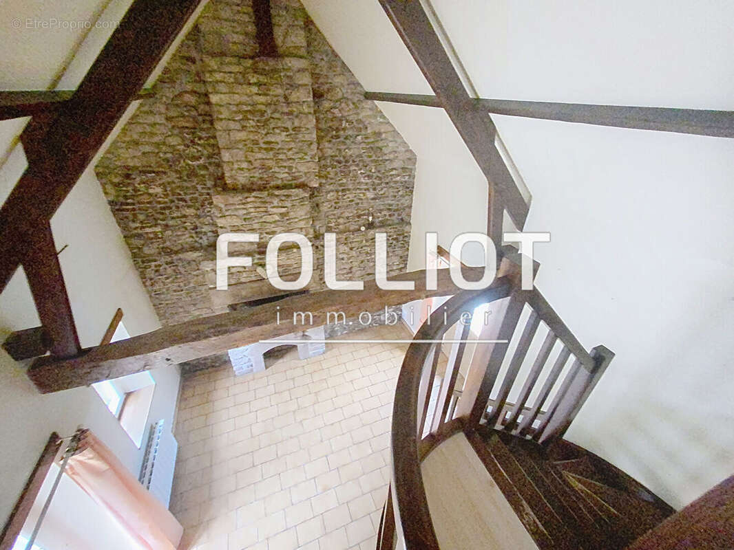 Maison à SAINT-SEVER-CALVADOS