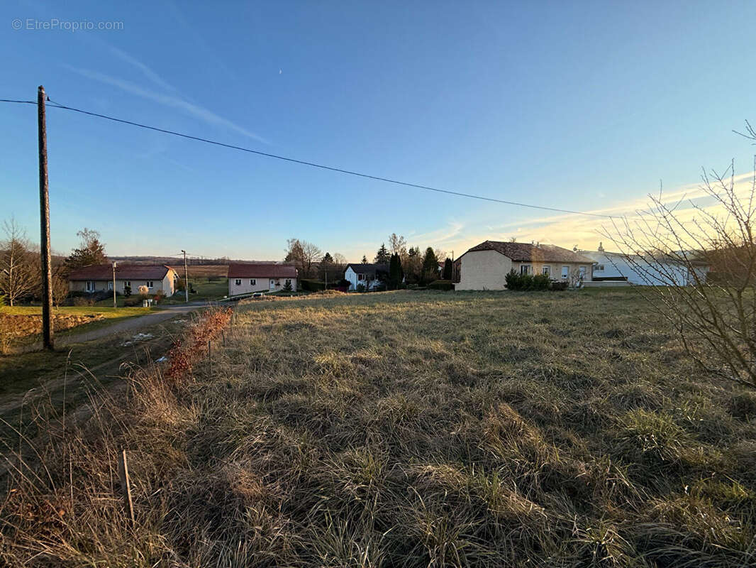 Terrain à NIXEVILLE-BLERCOURT