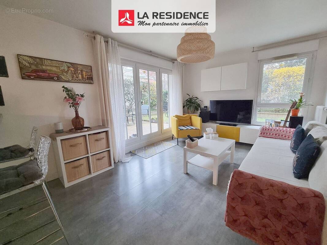 Appartement à STAINS