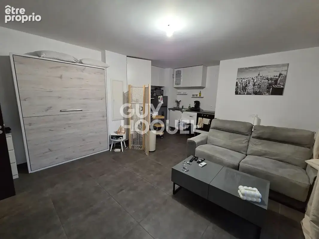 Appartement Marseille T1 de 34 m² avec terrasse de 8 m², ascenseur et climatisation. - photo 1